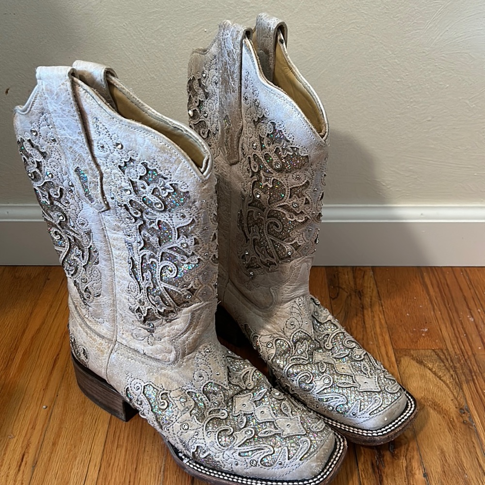 Corral White Glitter Inlay Cowgirl boots